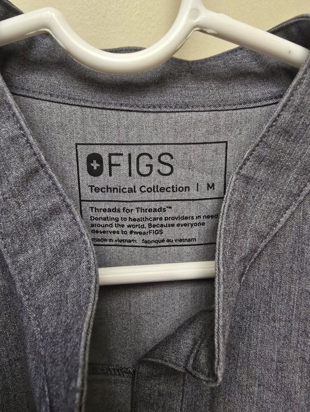 Figs Grey Short-Sleeve Scrub Top - Picture 2 of 2